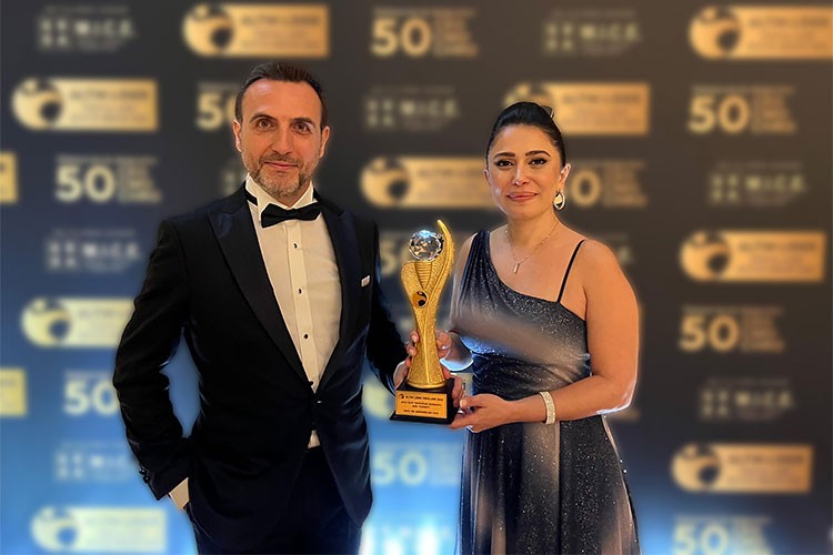 Dr. Samancı'ya Amenika'dan büyük ödül