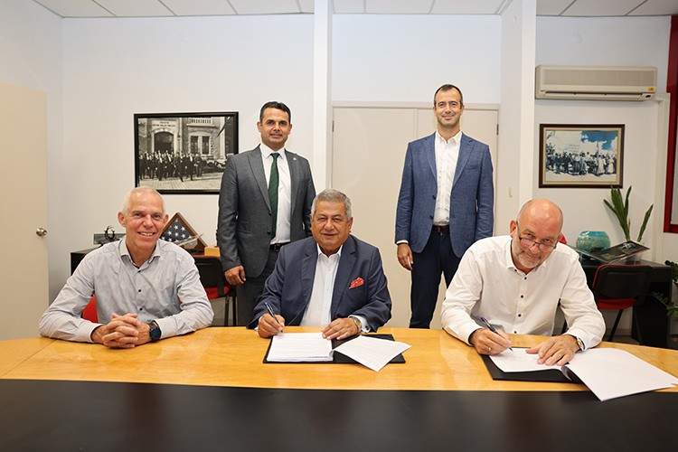 Ege serbest bölgesinde büyümeye devam ediyor