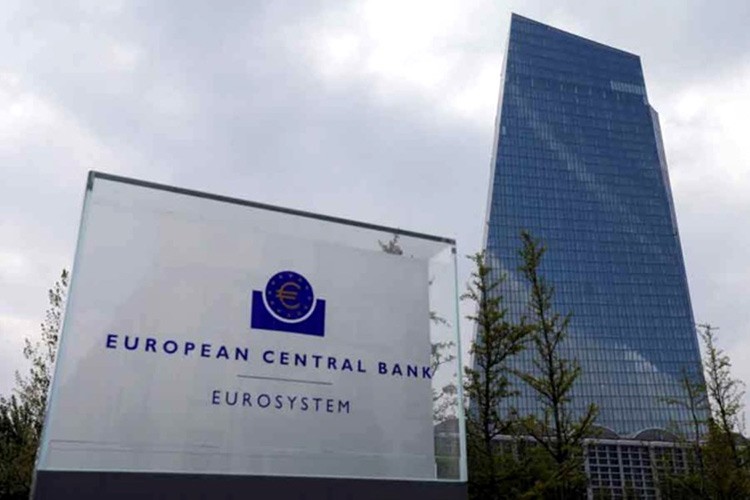 Avrupa faizleri sabit tuttu