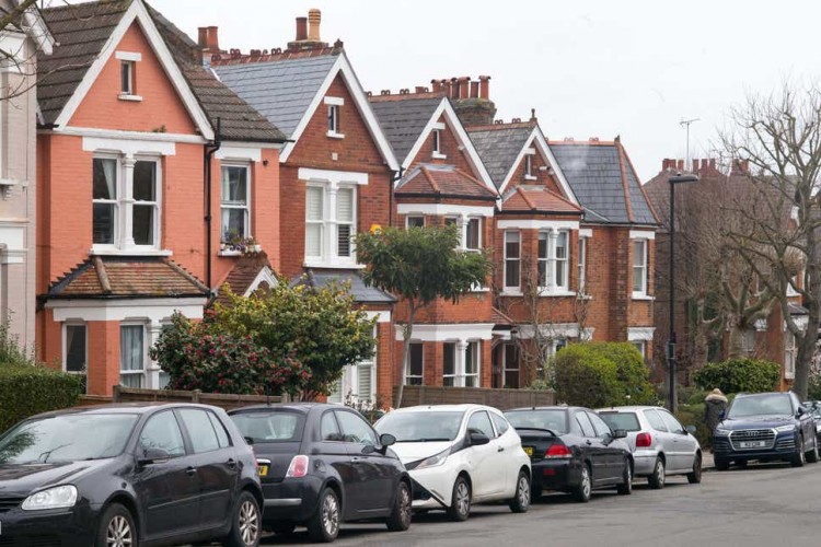 Londra'da konut kirası 2 bin 500 sterlini aştı