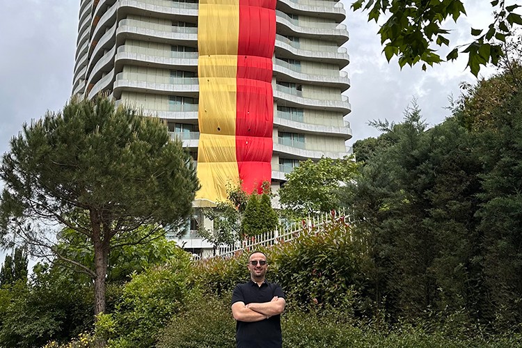 Erdinç Acar'dan dev bayrak