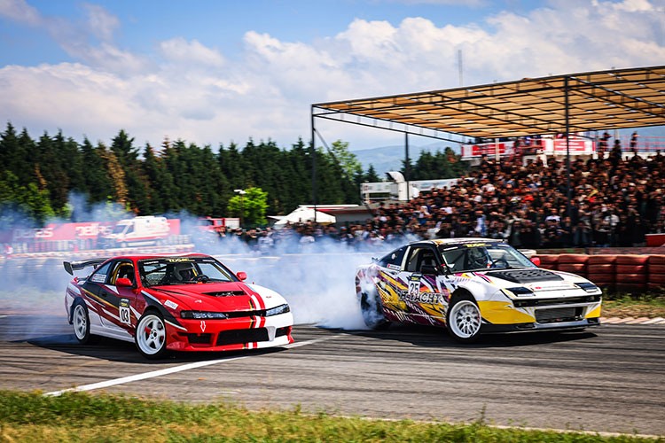 Körfez'de Kapı Kapıya Mücadele Nefesleri Kesti