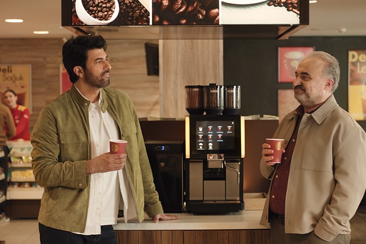 Sohbetlere mola verdiren kahvesiyle, Shell'den sessiz ve lezzetli kampanya