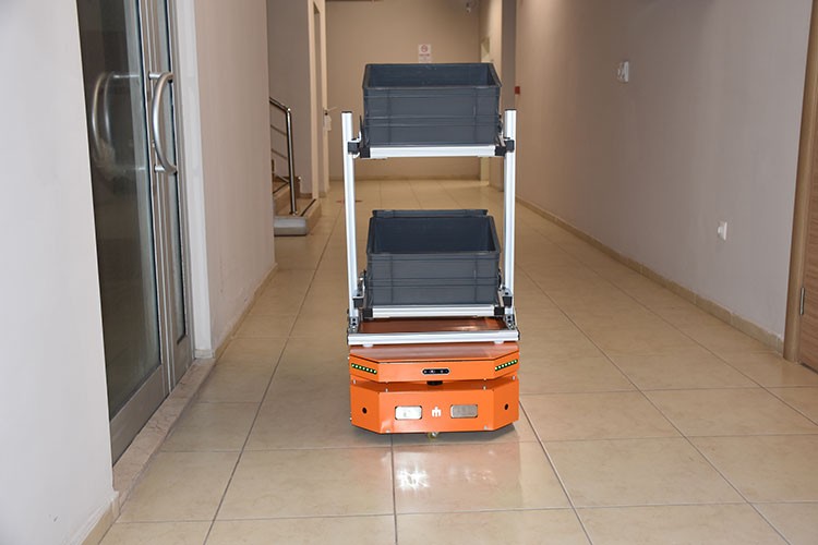 Yerli yük taşıma robotu geliştirdi