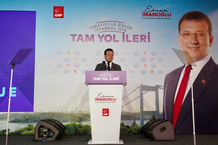 ÖZGÜR VE YARATICI İSTANBUL'U TANITTI