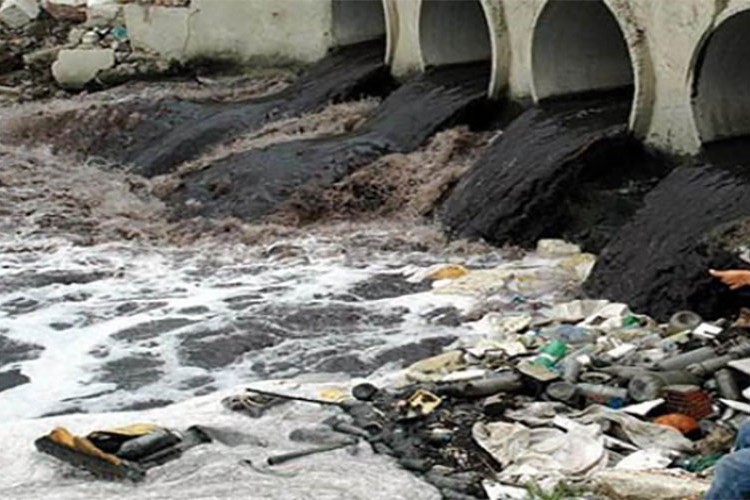 Madenlerde 812 milyon ton atık