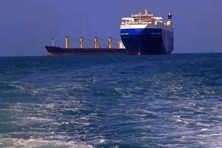 İsrail ile bağlantılı gemiler rotasını Ümit Burnu'na çevirdi