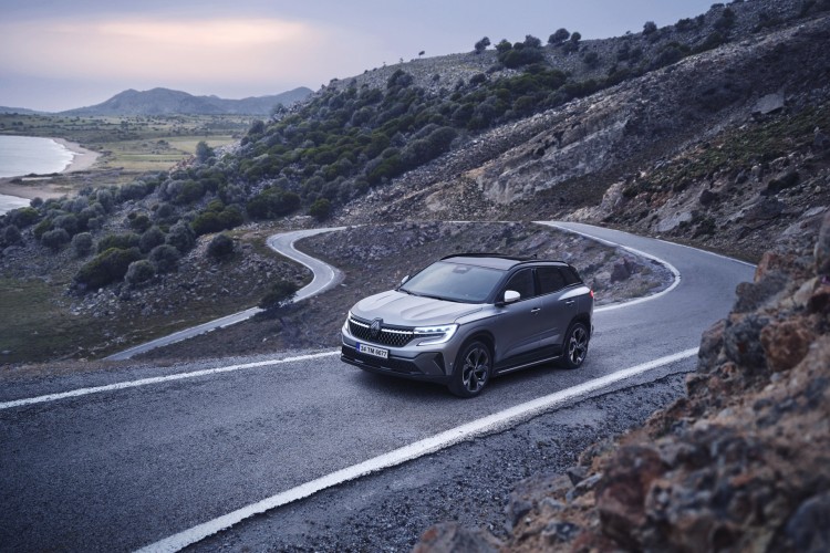 YENİ RENAULT AUSTRAL LANSMANI SEÇİLDİ