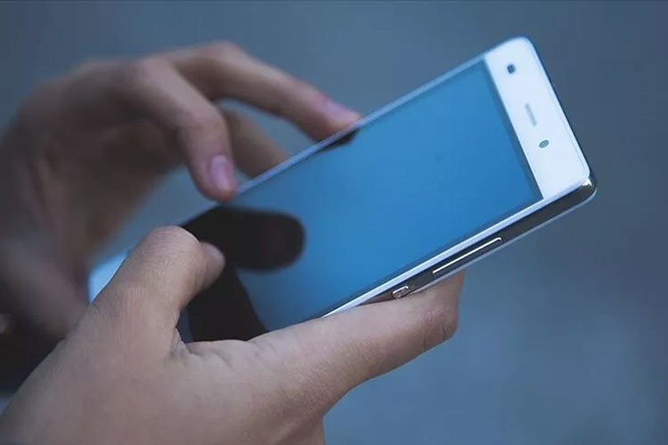 4 telefon modeli ve bir hoparlör piyasadan toplatılacak