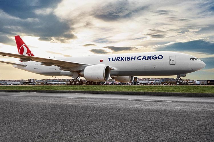 Avrupa'nın en başarılı hava kargo taşıyıcısı oldu
