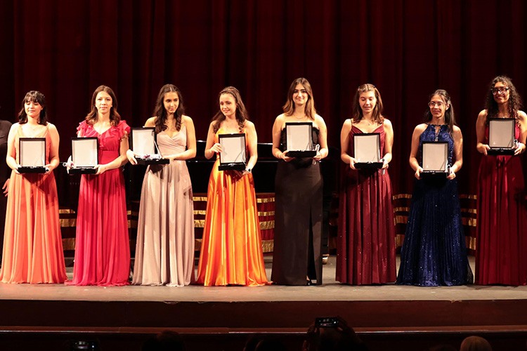 Yarının Kadın Yıldızları Eğitim Destek Fonu'ndan bugüne kadar 107 başarılı genç kadın müzisyen faydalandı