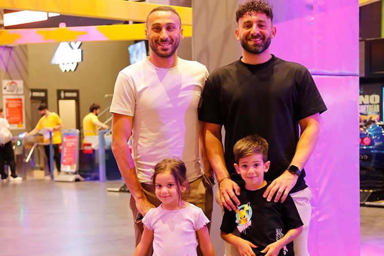 Cenk Tosun'a yoğun ilgi