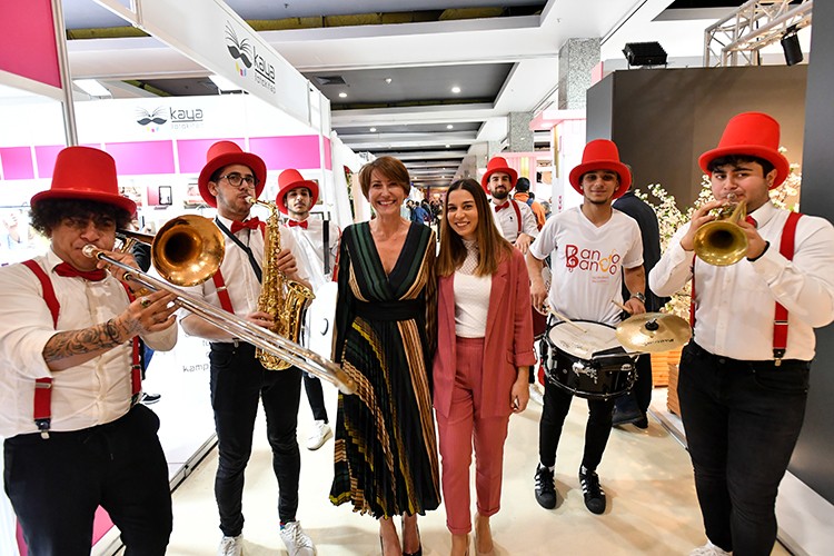 Evlilik fuarı doldu taştı