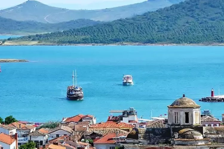 Adalarda kalkınma projesi masaya yatırıldı