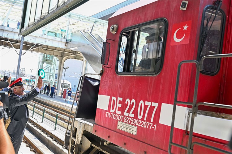 Turistik Tatvan Treni 2. seferine başladı
