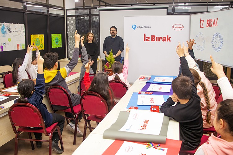 Türk Henkel'in İz Bırak projesi, bu yıl İzmirli çocuklarla buluşuyor…