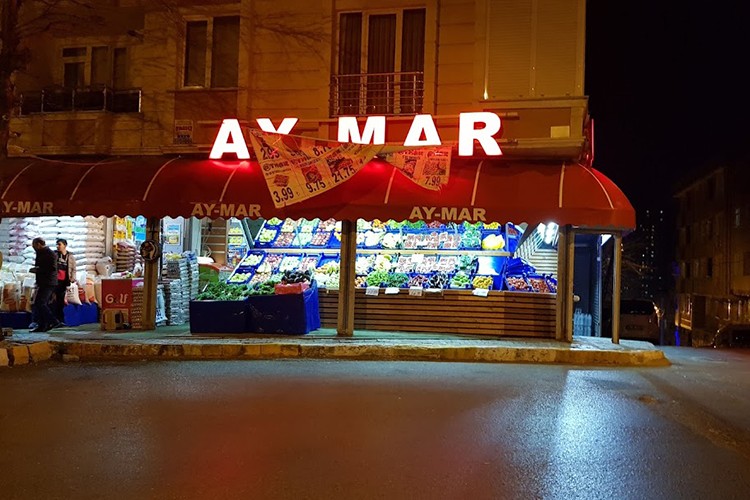 Migros, Ay-Mar'ın 25 mağazasını devralıyor