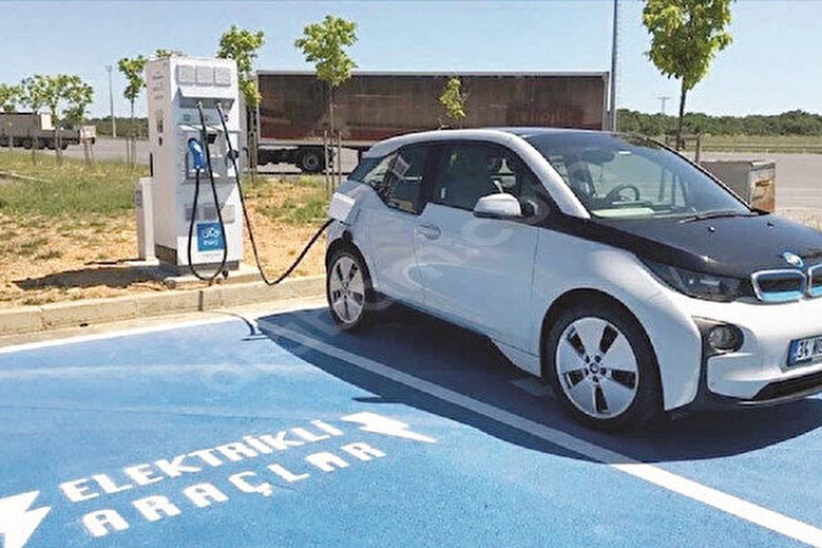 Bu yıl dünyada satılan her 5 araçtan biri elektrikli olacak