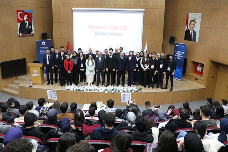 Huawei AR-GE Buluşması Erzurum'da başladı