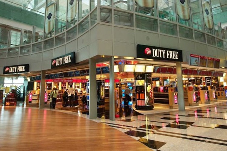 Havaalanlarında sıhhi iş yeri açma ruhsatlarına ilişkin düzenlemeye gidildi