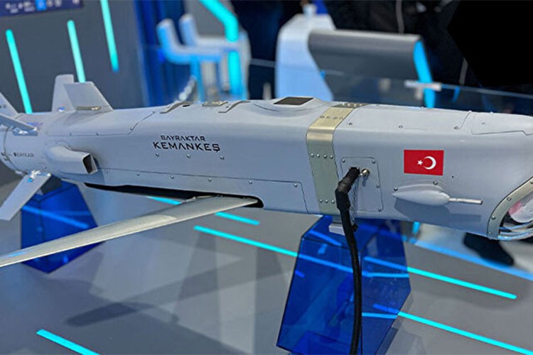 Mini akıllı seyir füzesi Bayraktar KEMANKEŞ 1'den başarılı atış testi