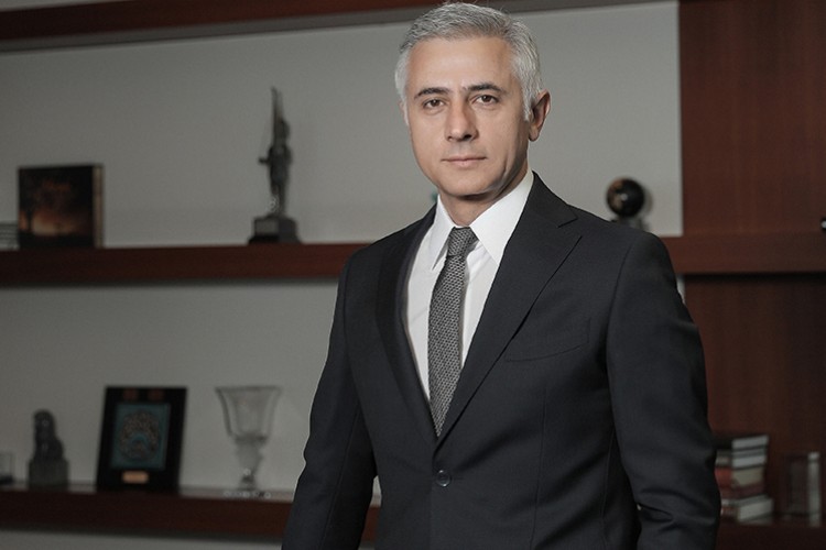 Garanti BBVA'nın TL müşteri mevduatları, TL kredilerini aştı