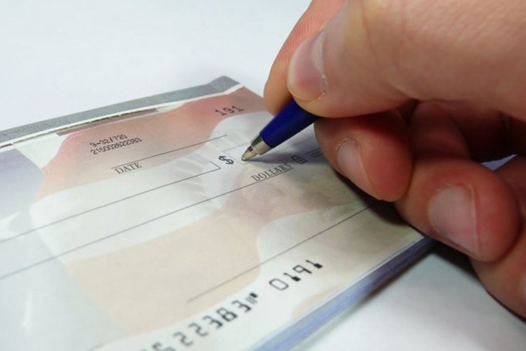 Çek krizine jet düzenleme