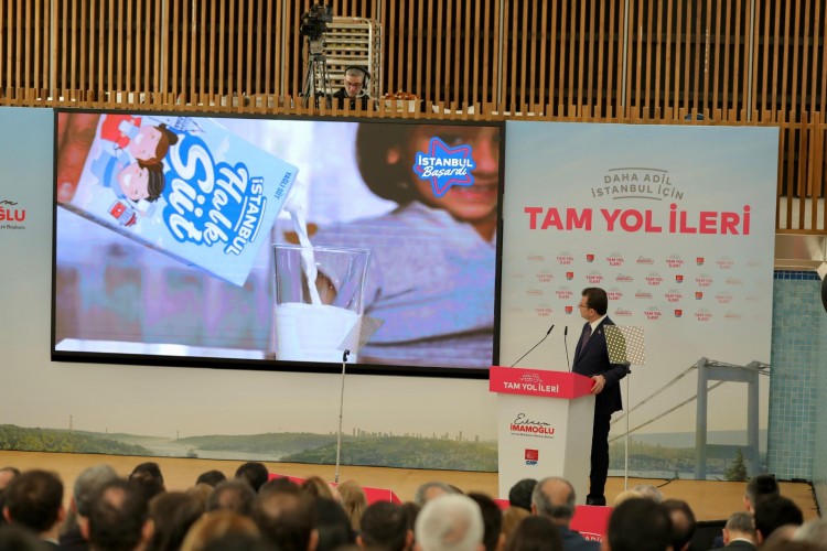 'DAHA ADİL İSTANBUL İÇİN TAM YOL İLERİ' SUNUMUNDA KONUŞTU