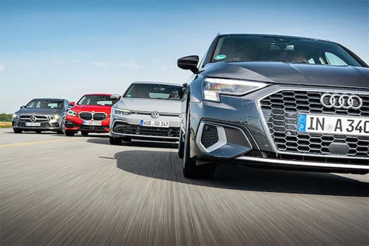 Almanya'da kayıtlı araç sayısı geçen yıl 61,1 milyona yükseldi