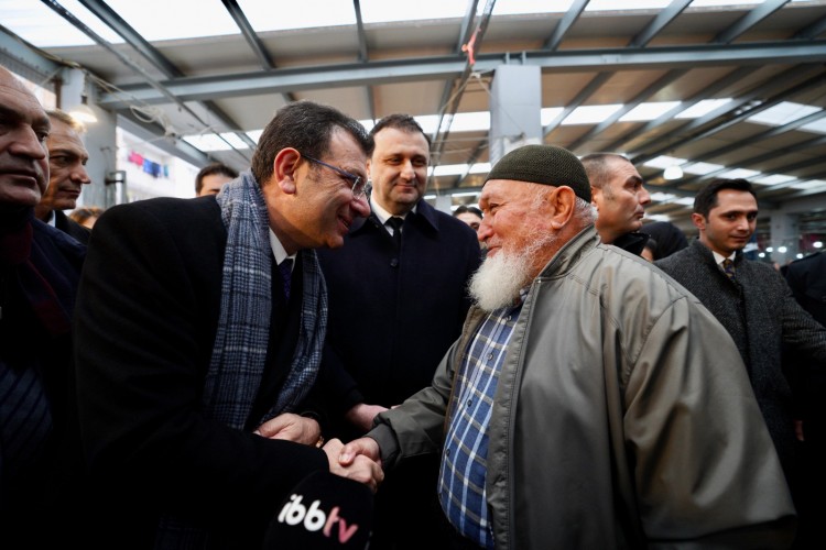 İMAMOĞLU VE KILIÇ'TAN BAĞCILAR'DA PAZAR ZİYARETİ