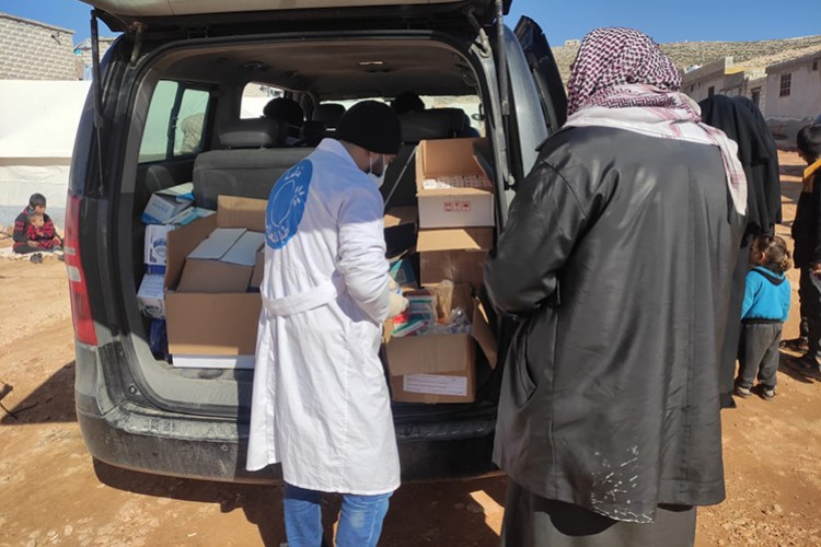 Dünya doktorlarından depremzedelere ilk yardım desteği