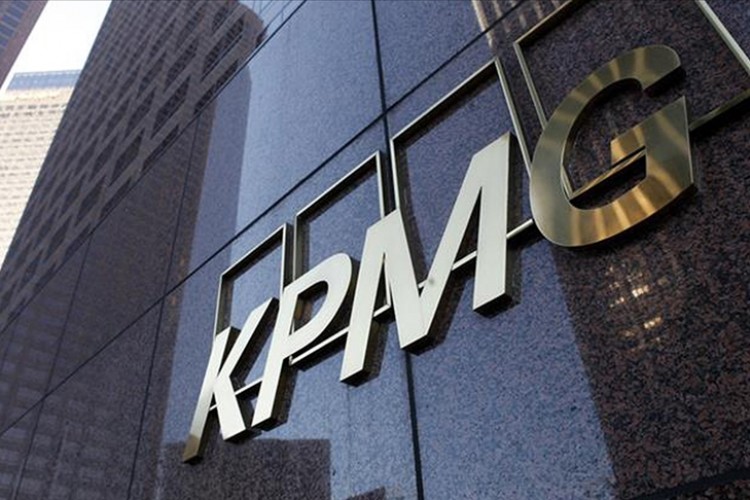 "İngiliz ekonomisi şoklara karşı kırılgan"