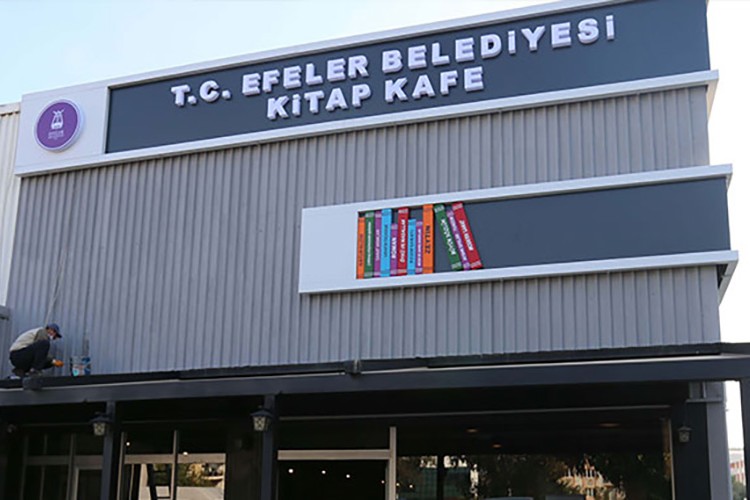 Efeler'de Kitap Kafe için sona yaklaşıldı