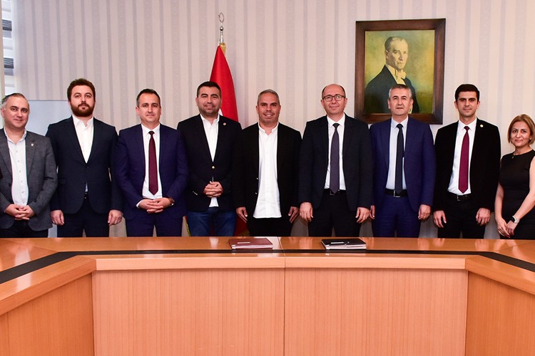 HangiKredi'den Burdur Mehmet Akif Ersoy öğrencilerine büyük fırsat