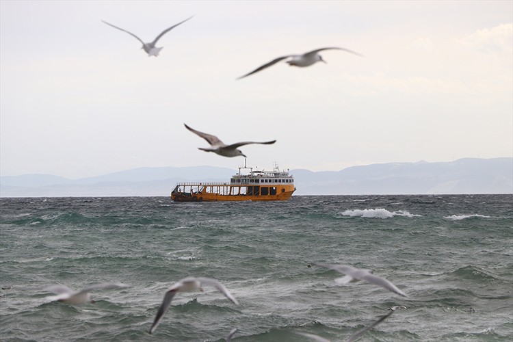 Tekirdağ'da deniz ulaşımına lodos engeli