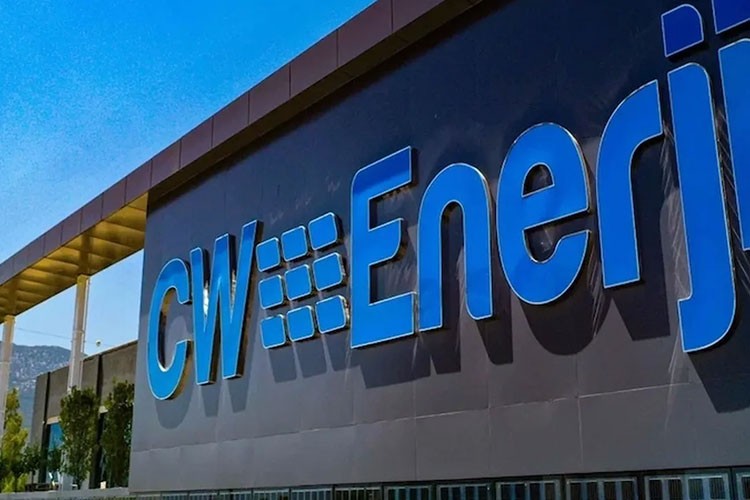 CW Enerji, Bursa'da bir firmanın çatısına GES kurulumu gerçekleştirdi