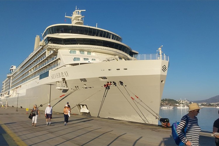 "Silver Ray" gemisiyle Bodrum'a 683 yolcu geldi
