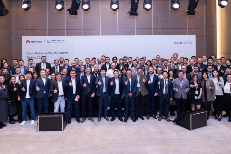 Huawei Cloud CNEC Zirvesi İstanbul'da gerçekleştirildi
