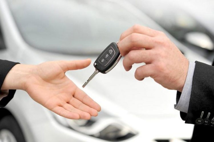 Tatil hareketliliği araç kiralamayı avantajlı hale geliyor