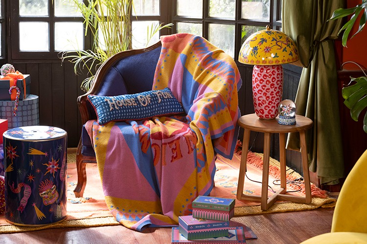 Zsa Zsa Zsu ile yılın ilk günlerinde evde iyi hisler