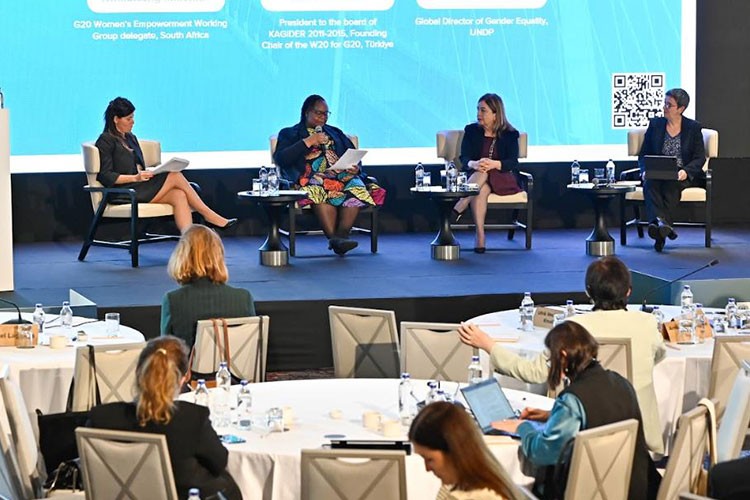 G20'de Cinsiyet Eşitliği ve Sürdürülebilir Kalkınma Vurgusu