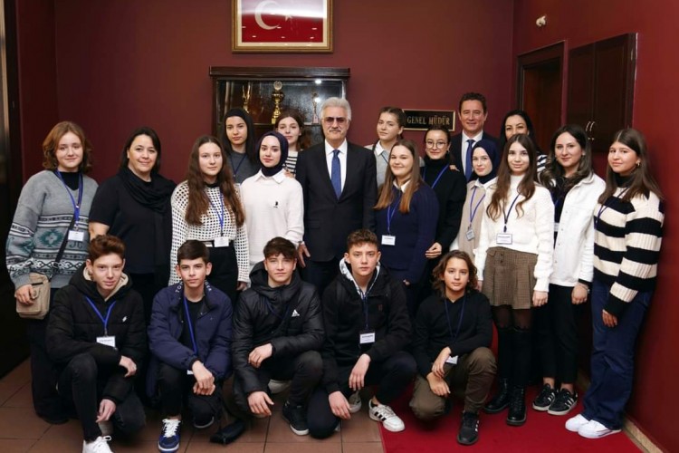 BTAYTD Mucize Tiyatrosu Ankara' da İzleyiciden Tam Not Aldı