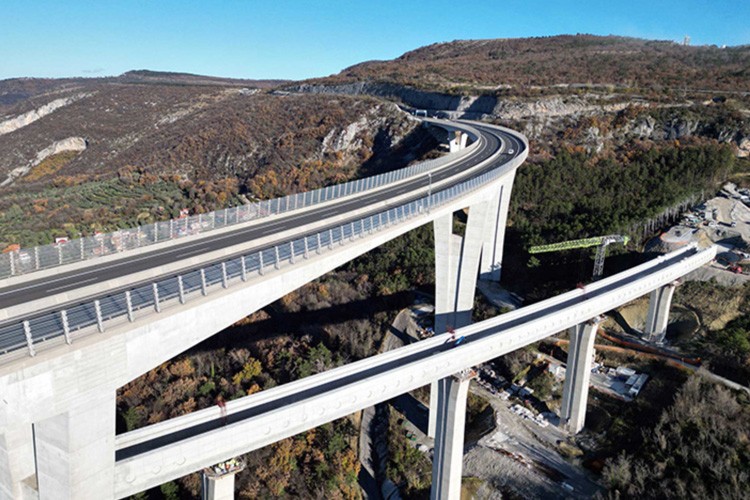 Slovenya'nın en büyük projesi Türk şirketine emanet