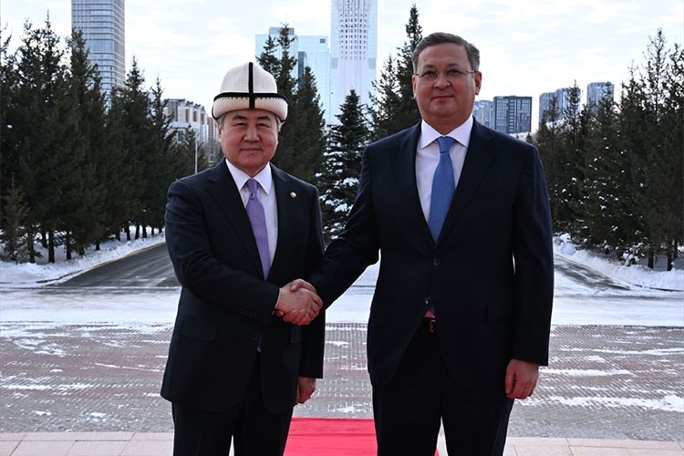 Kazakistan ve Kırgızistan karşılıklı ticareti artıracak