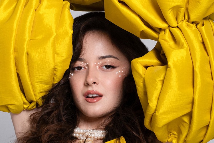 Melis Fin hayranlarının uzun zamandır beklediği şarkı yayında