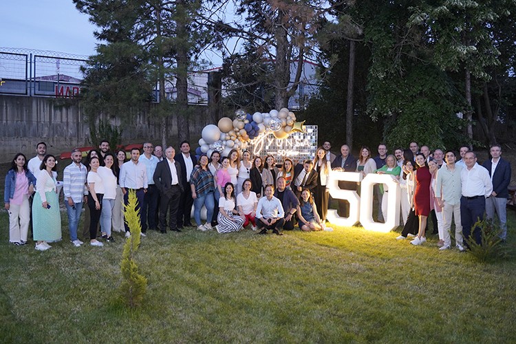 Yünsa 50. yaşını kutladı