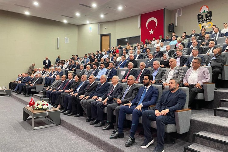 "Adana Ekonomisinin Dünü, Bugünü ve Yarını" paneli düzenlendi
