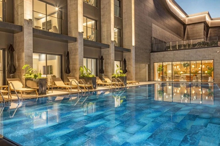 Yeni Mercure oteli Antalya'da hizmete girdi