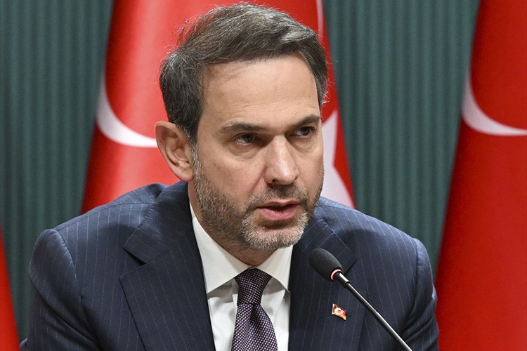 "Elektrik ve doğalgaza yıl sonuna kadar zam yok"