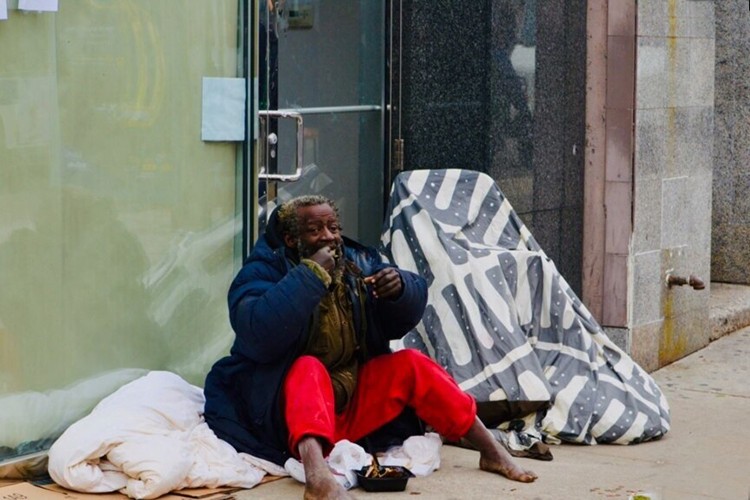 NY'ta evsizler kazandı, milyarderler kaybetti